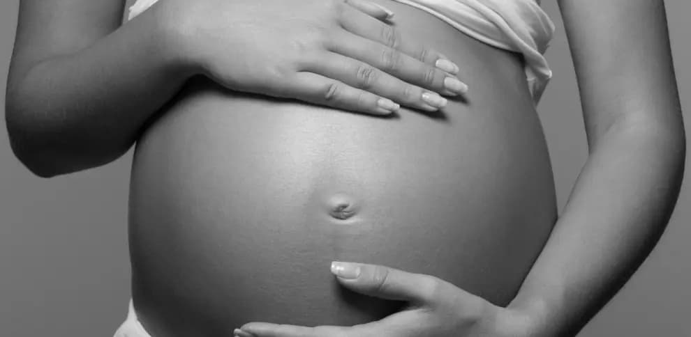 Женщина требует 150 000 евро за беременность после того, как ее партнер сделал вазэктомию