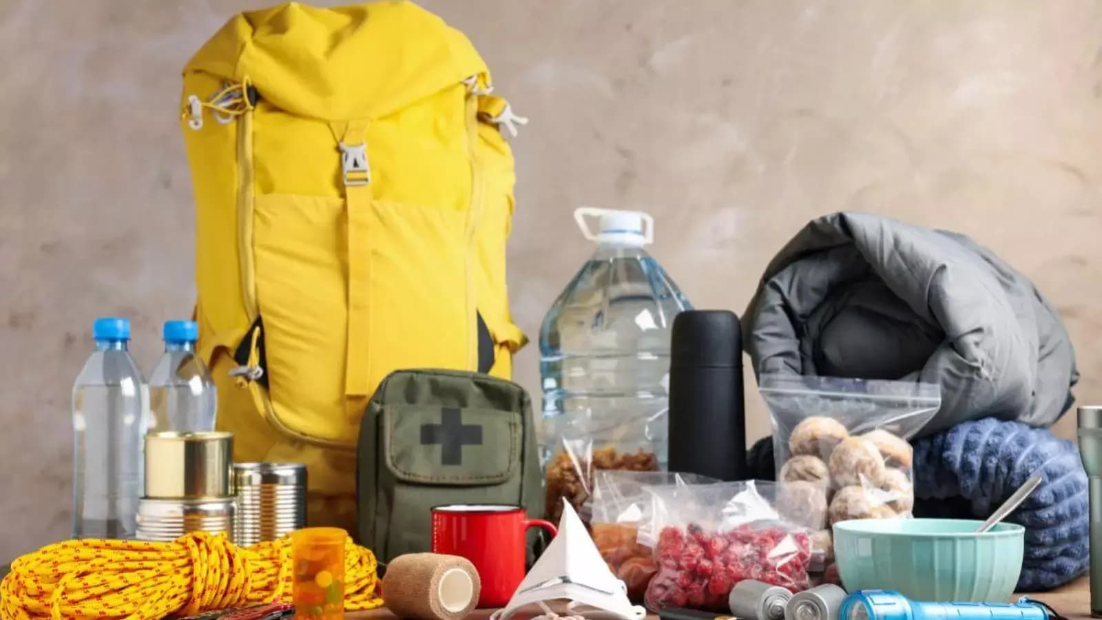Что должно быть в наборе для выживания, который ЕС рекомендует иметь дома?