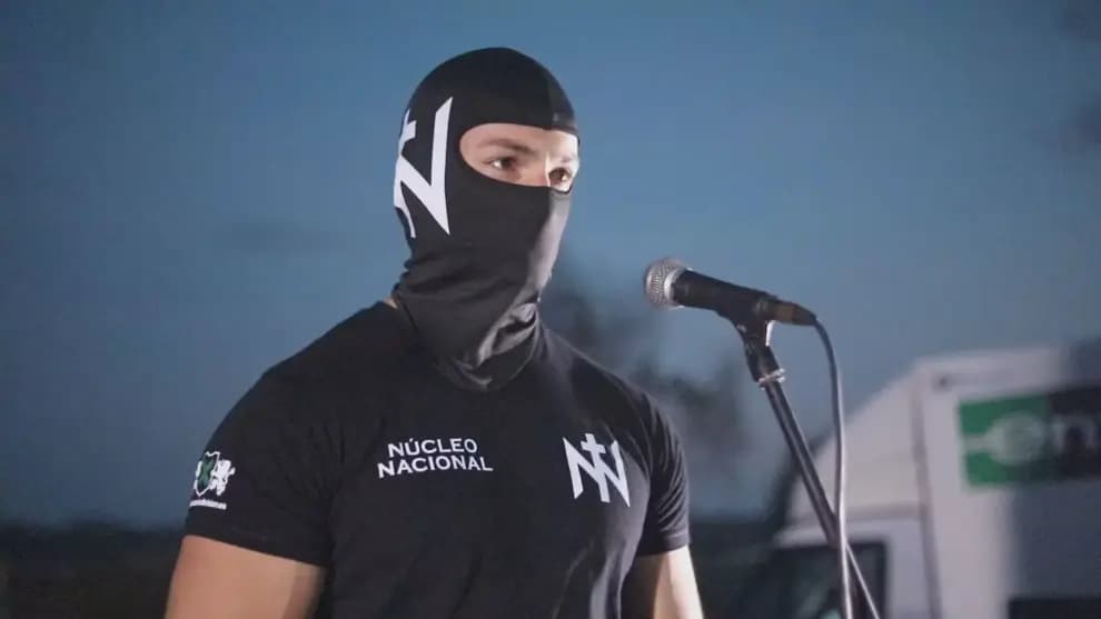 Кто призывает к «борьбе» с мигрантами?