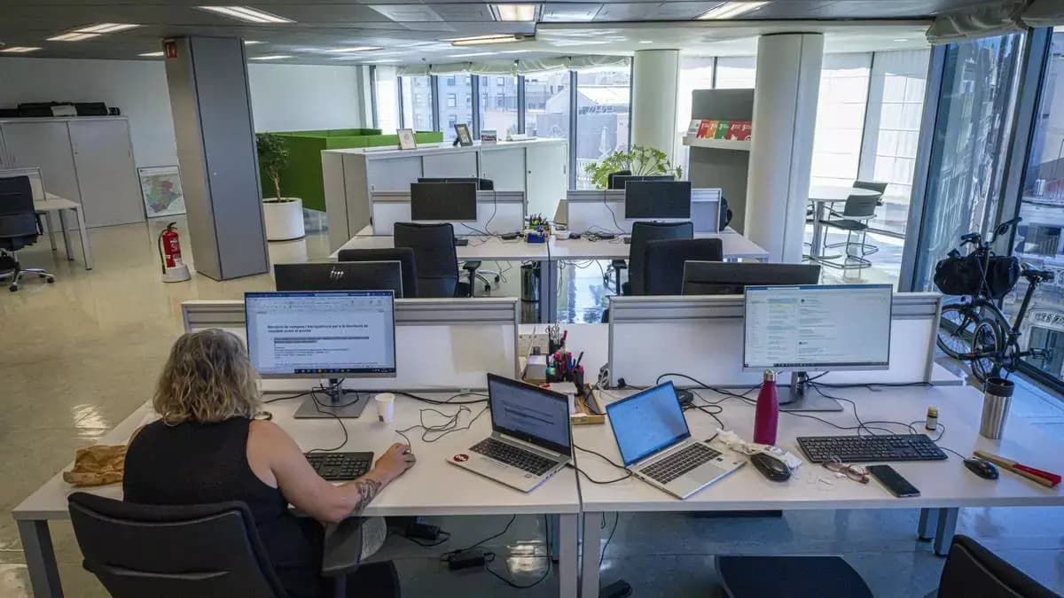 Правительство Андалусии утверждает два дня удалённой работы в неделю с возможностью увеличения до трёх