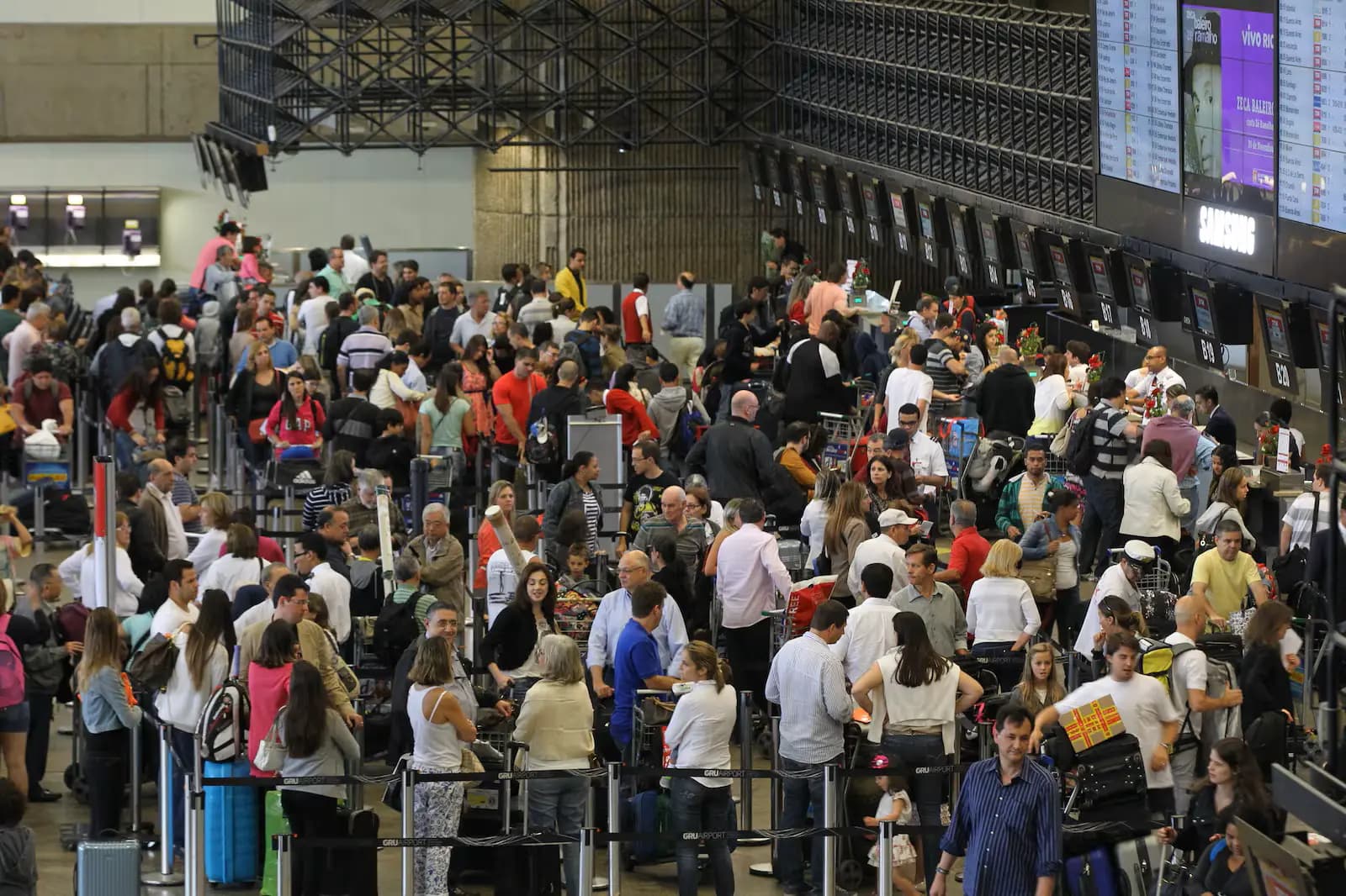 Прощание с регистрацией в аэропортах: каким будет единственный обязательный цифровой документ для путешествий по миру