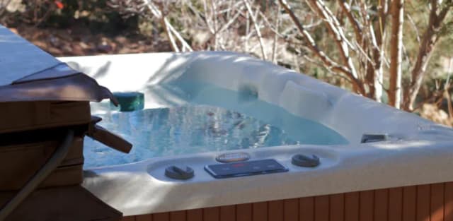 Загадка повторяющихся смертей в джакузи в Малаге: уже три случая менее чем за месяц