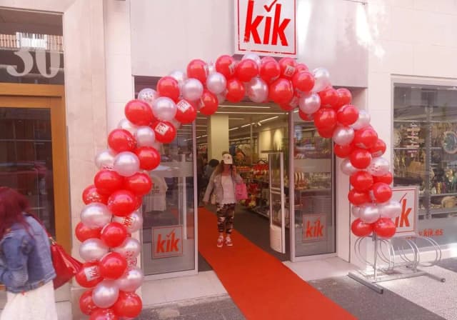 Немецкая дешевая одежда прибывает в Страну Басков