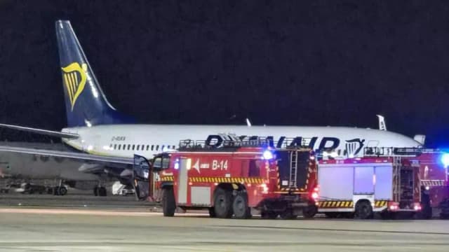 В аэропорту Пальма-де-Майорка эвакуировали самолет Ryanair из-за возгорания на борту: пострадали 18 человек