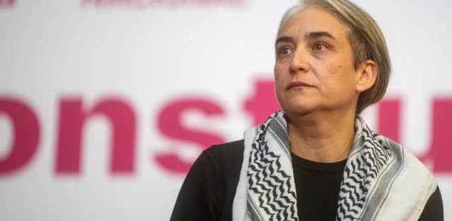 От муниципальных дел к миротворческим: Колау нашла себе новое хобби на выходные