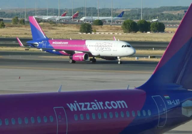 Пока Ryanair воюет, Wizz Air расширяется: 40 новых маршрутов в Испании