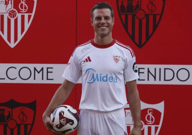 Сесар Аспиликуэта: Скромный гигант, принесший любовь в Севилью