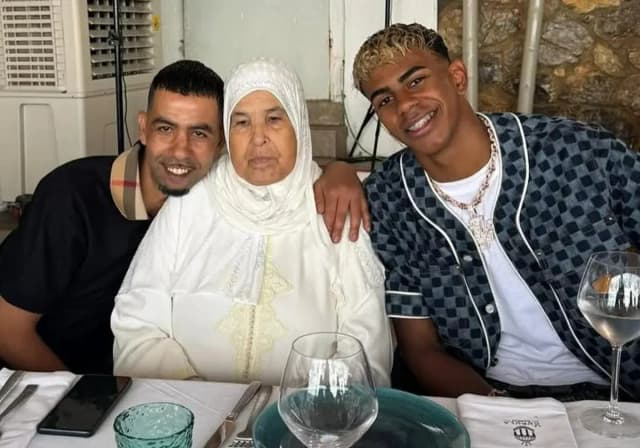 От общежития до «Ла Масии»: неизвестные подробности детства Ламина Ямала