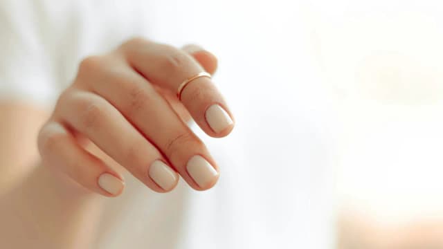 Радикальный запрет из Брюсселя: как новый закон изменит индустрию красоты