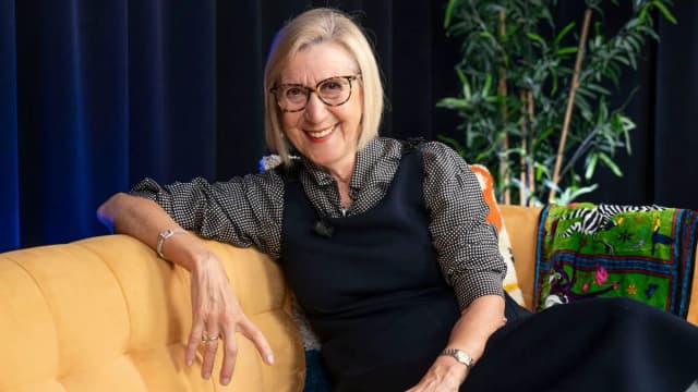 Роса Диес: «Сапатеро - это опухоль, а Санчес - метастазы»