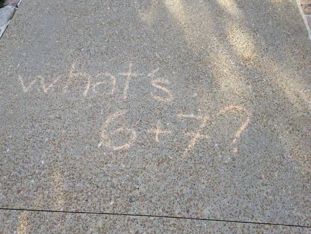 Слово года, которое не значит ничего: загадочный мем, сводящий взрослых с ума