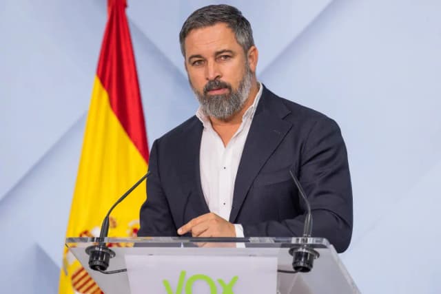 Абаскаль - Bildu: «Вы бросаете баскских женщин, потому что их насильники - не испанцы»