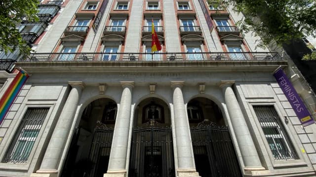 Бюджетные 67 000 евро и 72 читателя: итоги проекта Минравенства