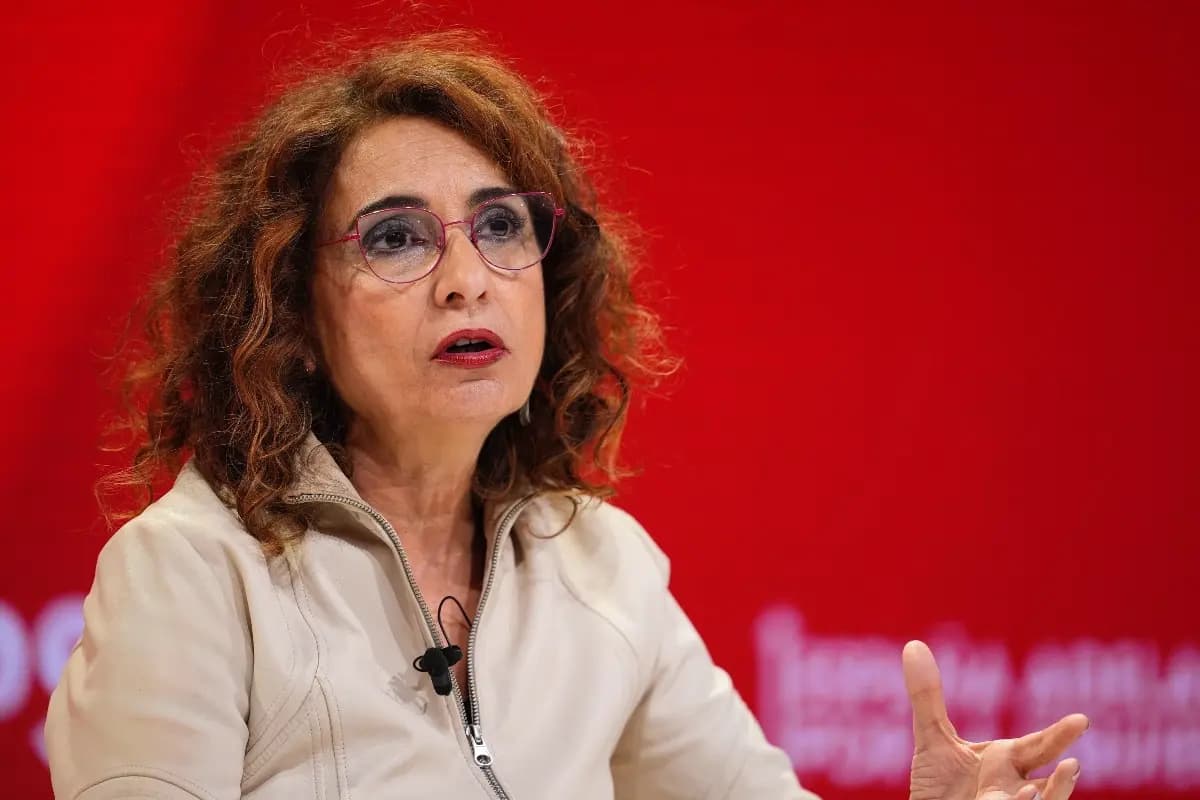 Минфин отправил 360 сотрудников на борьбу с преступниками без пистолетов и брони