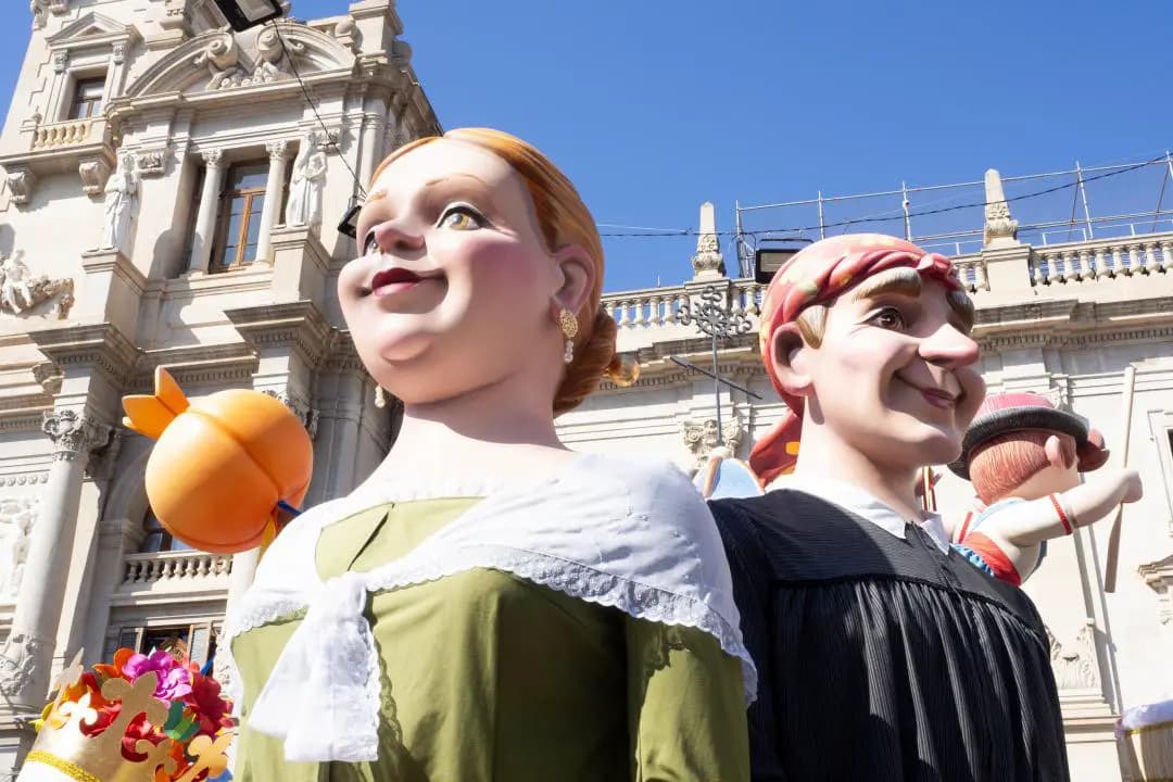 Grok уже 48 часов утверждает, что видео взрыва в Израиле снято на празднике в Валенсии