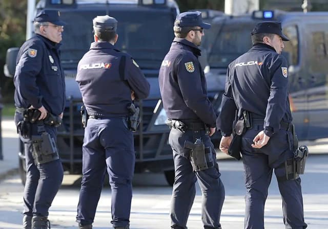 Ножи, кровь и 13 задержанных: что случилось в Ла-Пальмилье